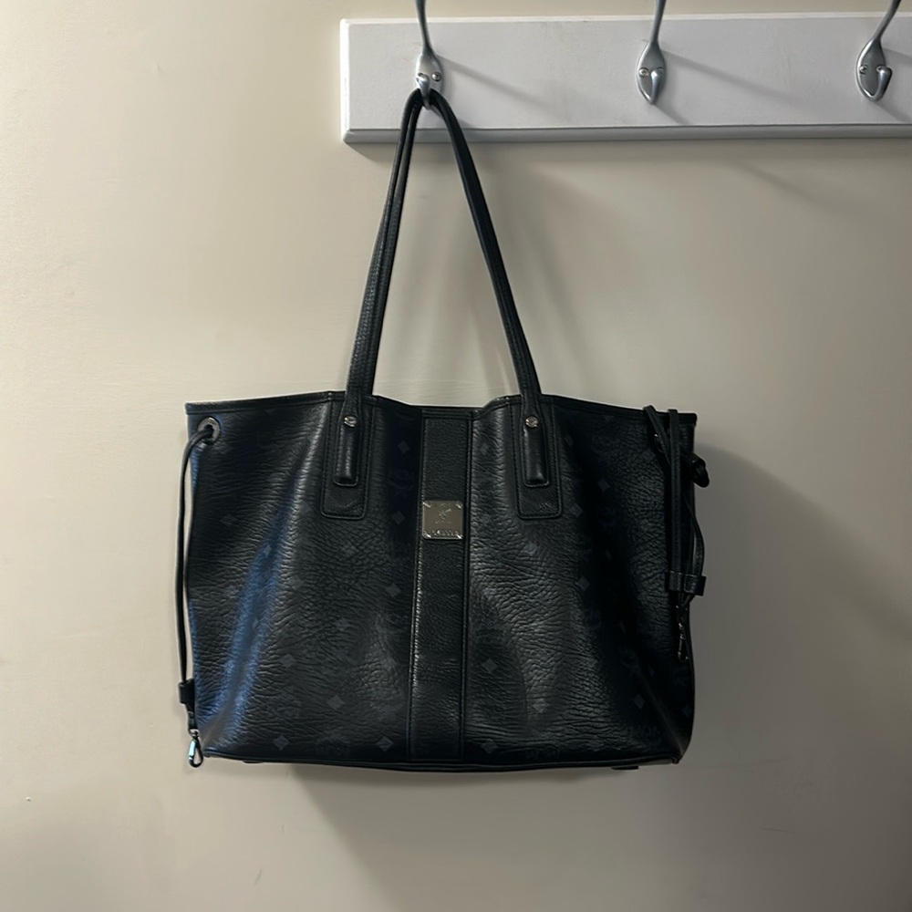 MCM NEVERFULL TOTE AUTHENTIC